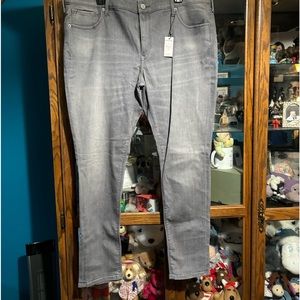 NWT Express stretch jeans size 18